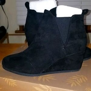 Dunes Zoey Wedge Bootie❗BRAND NEW❗Size 8.5